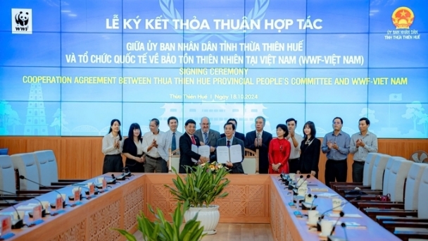 Thua Thien - Hue and WWF Vietnam sign the cooperation agreement