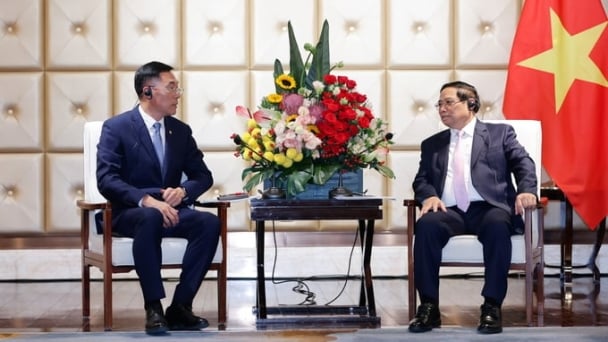 Promoting railway connections between Vietnam and China