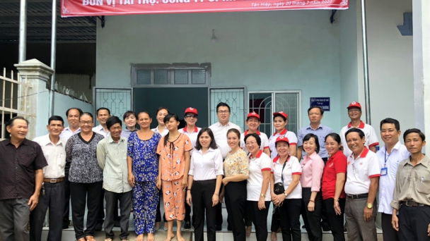 Trao tặng 'Mái ấm tình thương' cho hộ nghèo