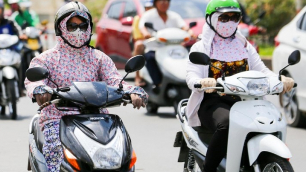 Lái xe chậm có bị phạt hay không?