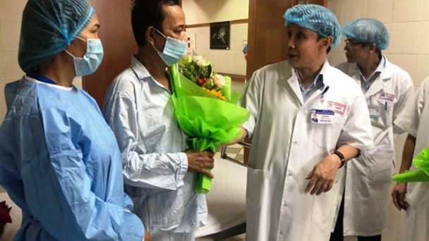 Bệnh nhân ghép gan từ người chết não hiến tặng ra viện