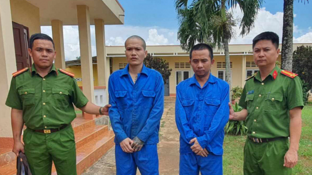 Bắt nhóm đối tượng lừa bán 4 người sang Campuchia làm việc