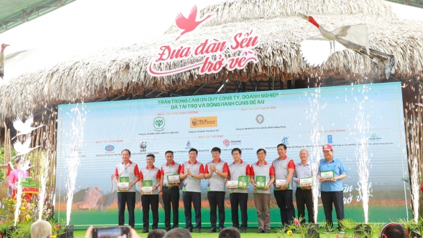 C.P. Vietnam accompanies the project to bring red-crowned cranes back