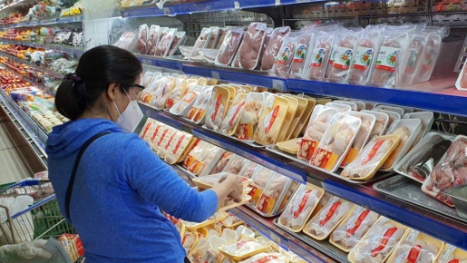 Người dân quận 7 tự đi chợ phải tiêm ít nhất 1 mũi vacxin phòng Covid-19