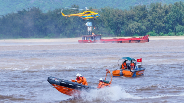 Các địa phương ven biển dồn lực ứng phó bão số 1