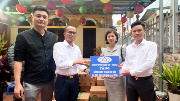Tiếp thêm động lực cho các bệnh nhân tại xóm chạy thận