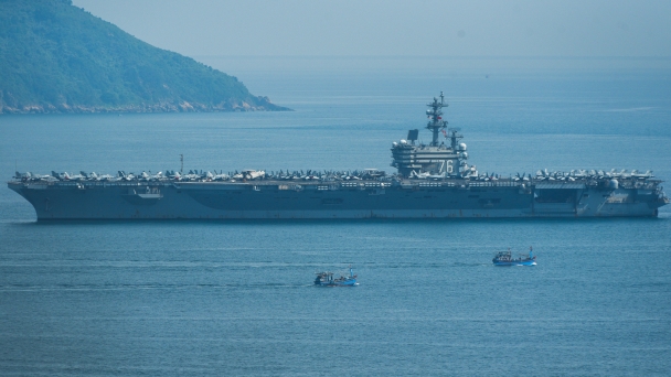 Biên đội tàu sân bay USS Ronald Reagan của Hoa Kỳ đến Đà Nẵng