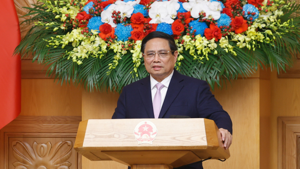 Prime Minister expects Chinese enterprises to establish Vietnam as production hub