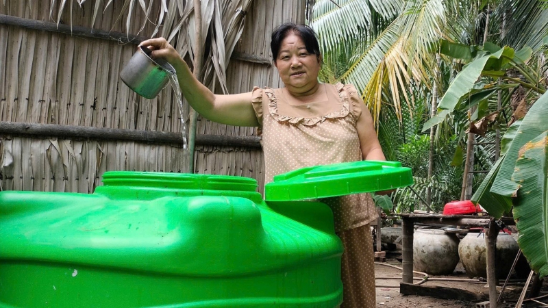 Những chiếc bồn nước yêu thương lưu dấu ở 'xứ dừa'