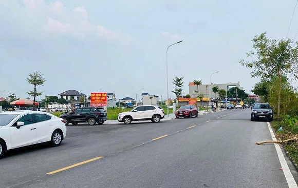 Sốt đất ảo: 'Cò đất' lộng hành, chính quyền bất lực?