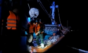 Phát hiện tàu giã cào khai thác thủy sản trái phép trên vịnh Lăng Cô