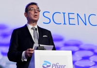 Hãng dược Pfizer chuyển sang sản xuất thuốc chữa ung thư