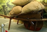 Chuyện cụ Bầm tháo dỡ bàn thờ tổ tiên phục vụ chiến dịch Điện Biên Phủ