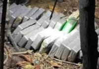 Phát hiện 52 bọc đen nghi chứa ma túy trôi dạt vào bờ biển Gò Công