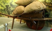 Chuyện cụ Bầm tháo dỡ bàn thờ tổ tiên phục vụ chiến dịch Điện Biên Phủ