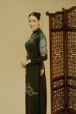 Hoa hậu Hà Kiều Anh là hậu duệ đời thứ 6   của Tuy Lý Vương.