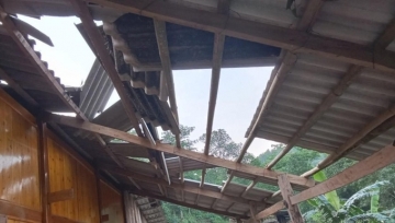 Dông lốc ở Lào Cai gây thiệt hại gần 3 tỷ đồng