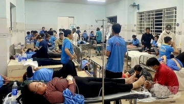 Gần 100 công nhân ở Đồng Nai nhập viện cấp cứu sau khi ăn