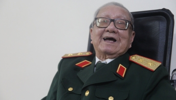 Trung tướng Trần Quang Khánh - Chính ủy Thành đồng Biên giới