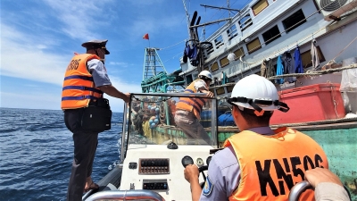 Tổng kiểm tra tàu cá, chống khai thác IUU trên vùng biển Tây Nam