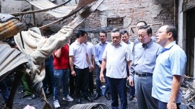 Phó Thủ tướng Trần Hồng Hà: Ưu tiên cứu chữa người bị thương, hỗ trợ kịp thời gia đình người bị nạn