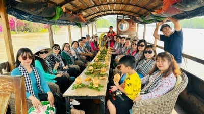 Du lịch giữa TP.HCM và ĐBSCL: Doanh nghiệp vẫn 'tự bơi'