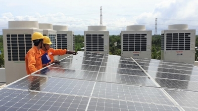 Support solar power development through the carbon credit market