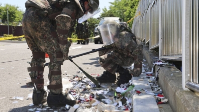 Hàn Quốc đình chỉ Thỏa thuận liên Triều sau khi hứng 15 tấn rác