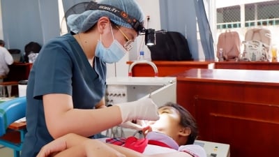 Ra quân chăm sóc sức khỏe răng miệng cho 7.600 học sinh tiểu học