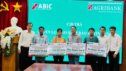Bảo hiểm Agribank Kiên Giang chi trả gần 300 triệu đồng cho khách hàng