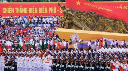 Khoảnh khắc đẹp trong lễ diễu binh kỷ niệm 70 năm Chiến thắng Điện Biên Phủ