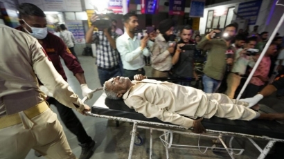 Ấn Độ: Xe chở người hành hương bị tấn công, 10 người thiệt mạng