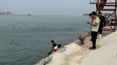 Phát hiện thi thể trôi dạt vào bờ biển Quảng Bình