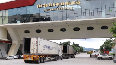 Hơn 1.000 xe hàng hóa qua cửa khẩu Lạng Sơn - Trung Quốc mỗi ngày