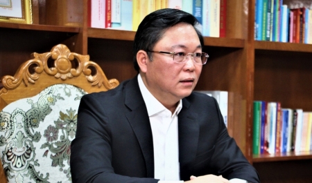 Miễn nhiệm chức danh Chủ tịch và Phó Chủ tịch UBND tỉnh Quảng Nam