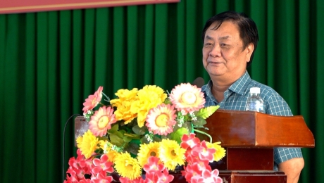 Bộ trưởng Bộ NN-PTNT Lê Minh Hoan tiếp xúc cử tri tại Lai Vung