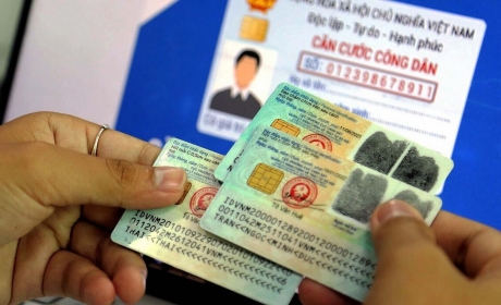 Luật Căn cước dang tay đón nhận người Việt chưa có quốc tịch