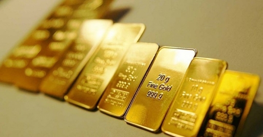 So với năm 2022, giá vàng 9999 năm 2002 có cao hơn hay thấp hơn?