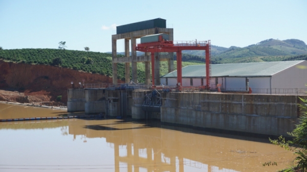 Đề nghị Bộ Công thương chỉ đạo vụ thủy điện Plei Kần tích nước trái phép