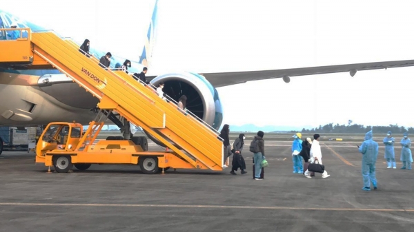 Sân bay Vân Đồn đón chuyến bay từ Anh chở 93 công dân