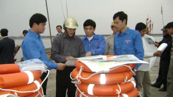 Nam Định: Nghiêm cấm tàu cá ra khơi khi chưa lắp đặt thiết bị hành trình