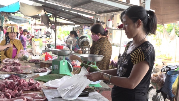 Ngôi chợ tiểu thương 'nói không với túi nilon' ở miền Tây