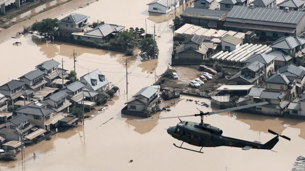 Nhật Bản chạy đua cứu nạn nhân lụt, sạt lở đất