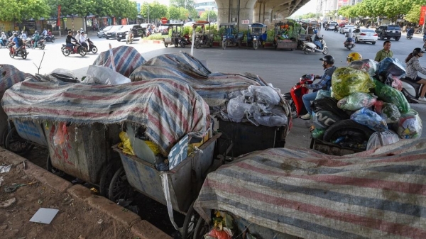 Bãi rác Hà Nội: Bao giờ dân hết chặn xe?