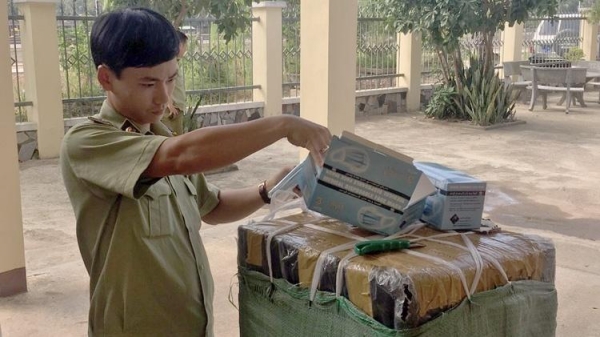 Bình Định: Tạm giữ hơn 70.000 khẩu trang y tế không có nguồn gốc