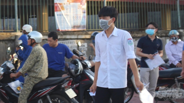 Nam Định: Ngày thi thứ 2, thí sinh ra về với tâm trạng thoải mái