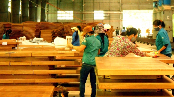 Xuất khẩu đồ gỗ 2020 vẫn sẽ cán đích 12,5 tỷ USD?