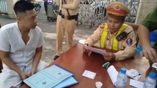 Hàng loạt lái xe dương tính với ma túy trên cao tốc Hà Nội-Lào Cai