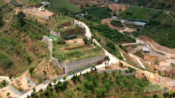 Hòa Bình: Đại công trình xây dựng bê tông hóa đất rừng đỉnh Cun