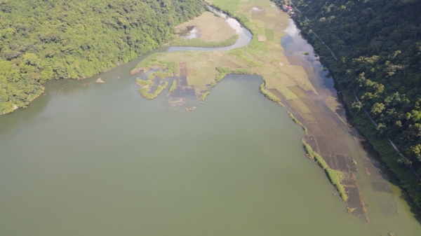 Hàng chục ngàn mét mặt hồ Ba Bể biến mất mỗi năm